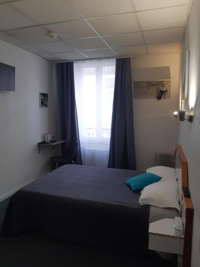 Hotel De La Croix De Malte แชร์บูร์ก อ็อง กงต็องแต็ง ภายนอก รูปภาพ