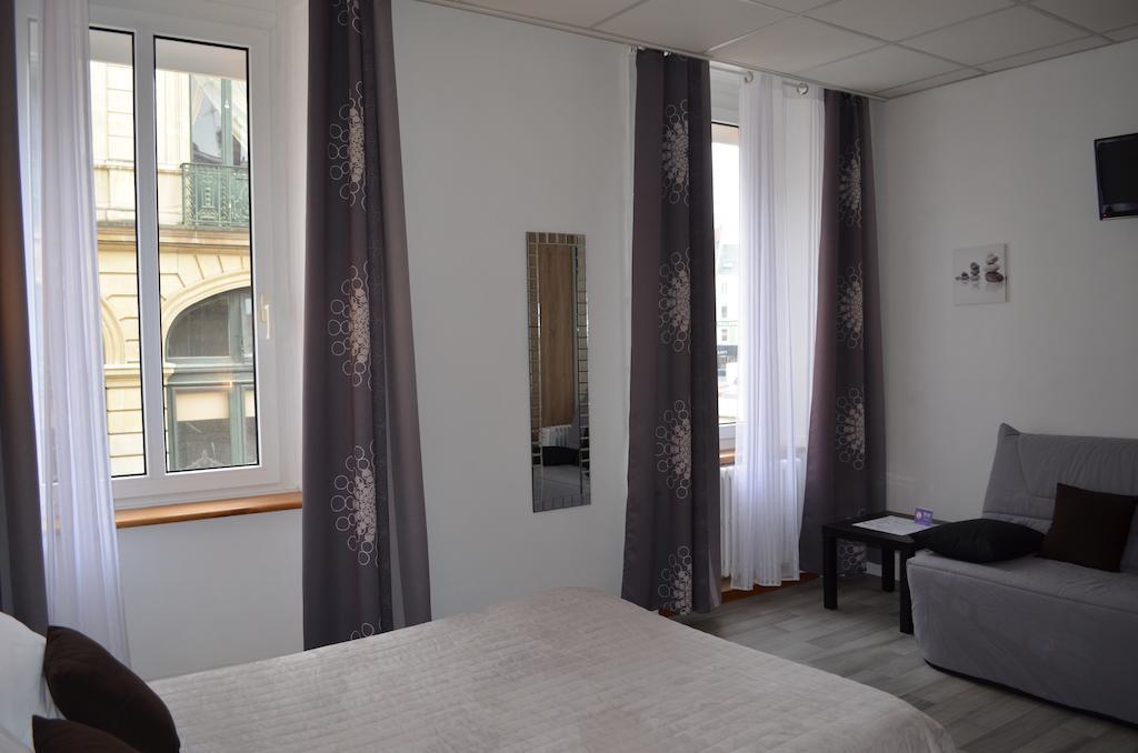 Hotel De La Croix De Malte แชร์บูร์ก อ็อง กงต็องแต็ง ห้อง รูปภาพ