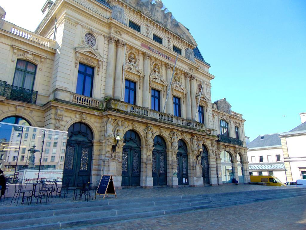 Hotel De La Croix De Malte แชร์บูร์ก อ็อง กงต็องแต็ง ภายนอก รูปภาพ